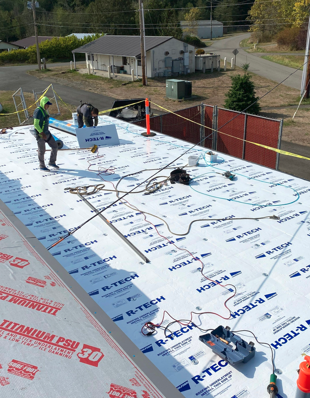 NWFSC Manchester Research Station roof before photo