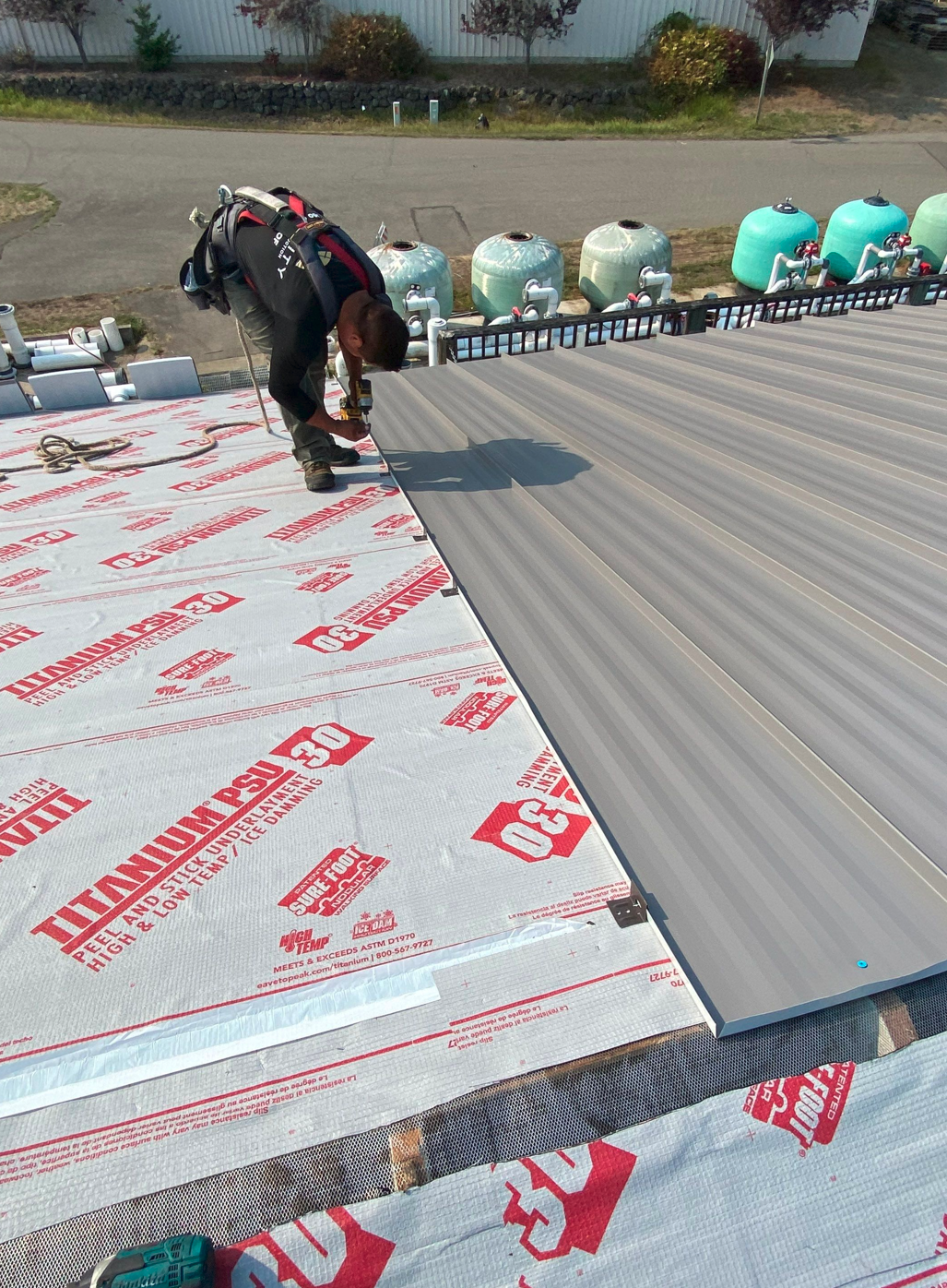 NWFSC Manchester Research Station roof before photo