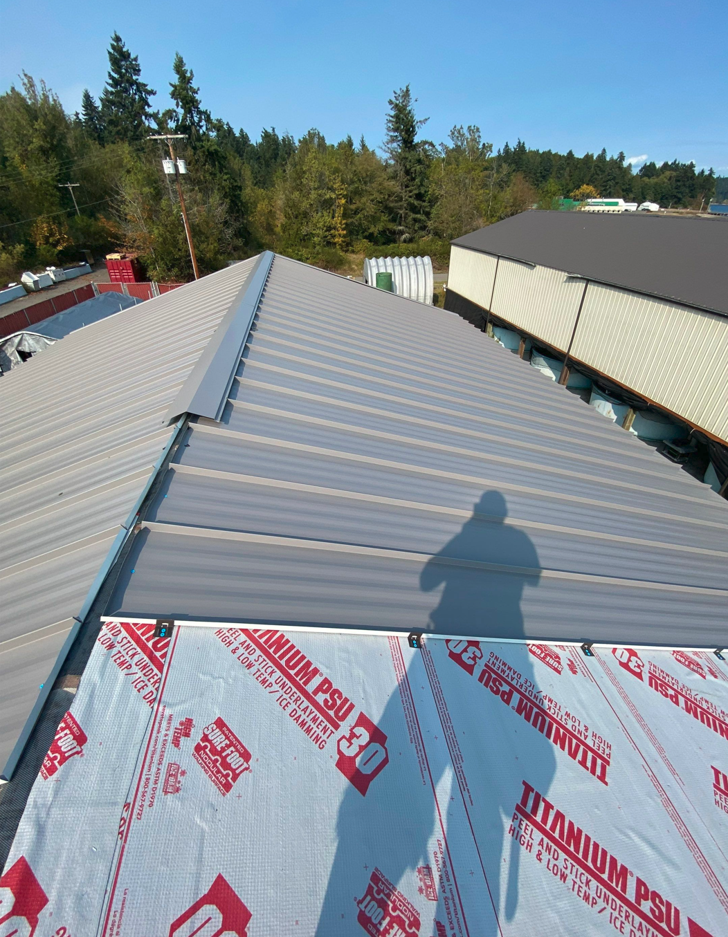 NWFSC Manchester Research Station roof before photo